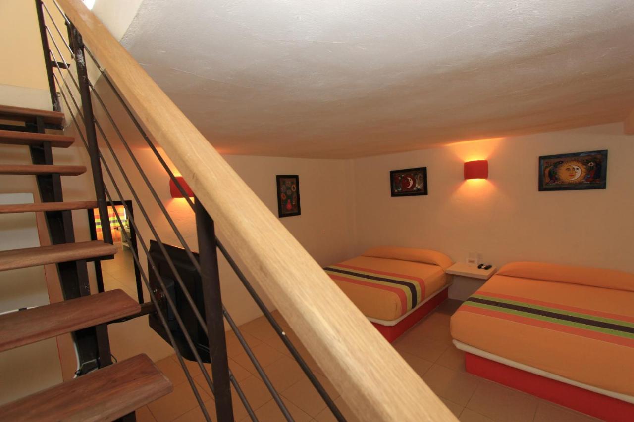 Hotel Plaza Tangolunda Eksteriør bilde