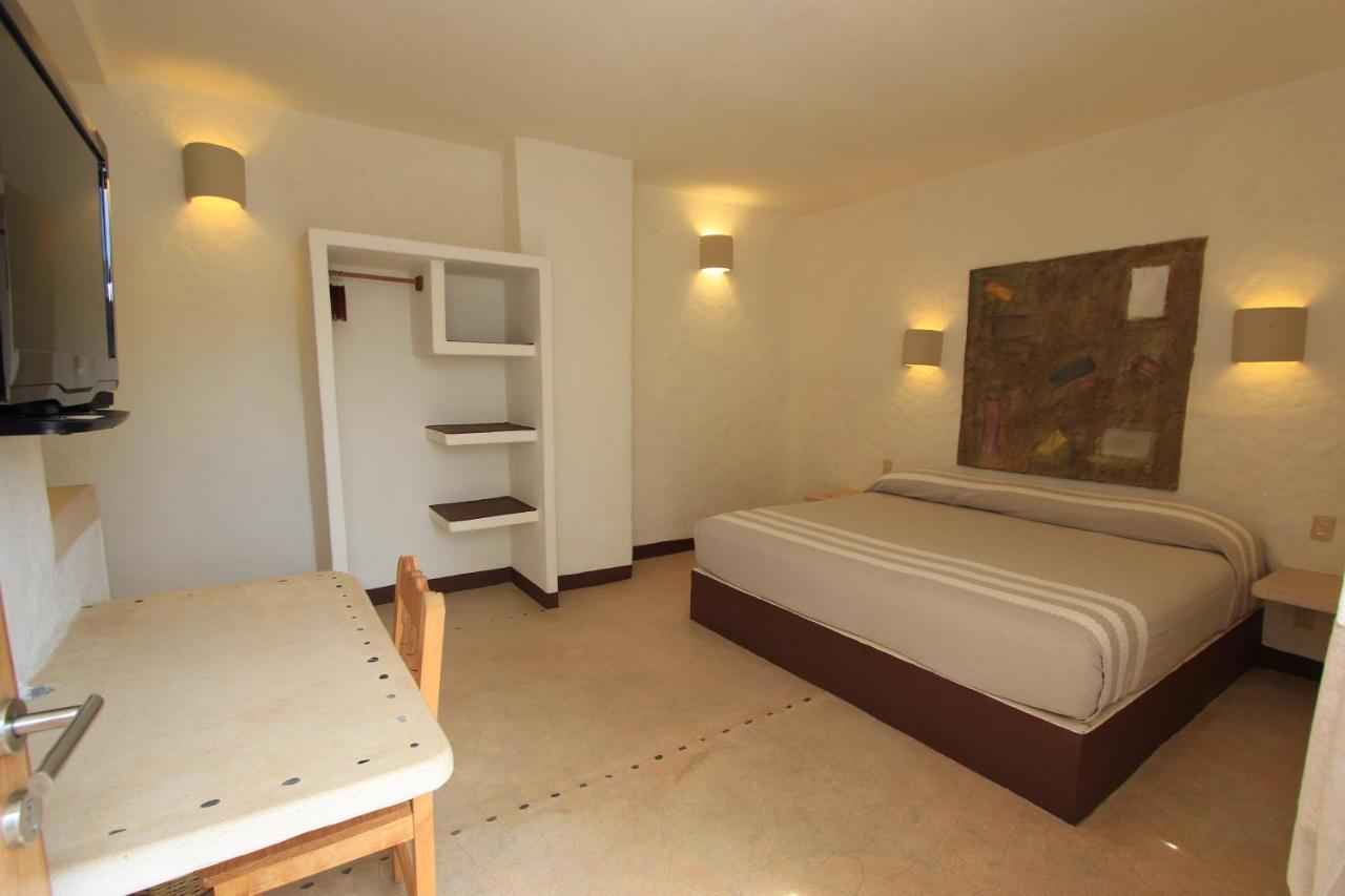 Hotel Plaza Tangolunda Eksteriør bilde